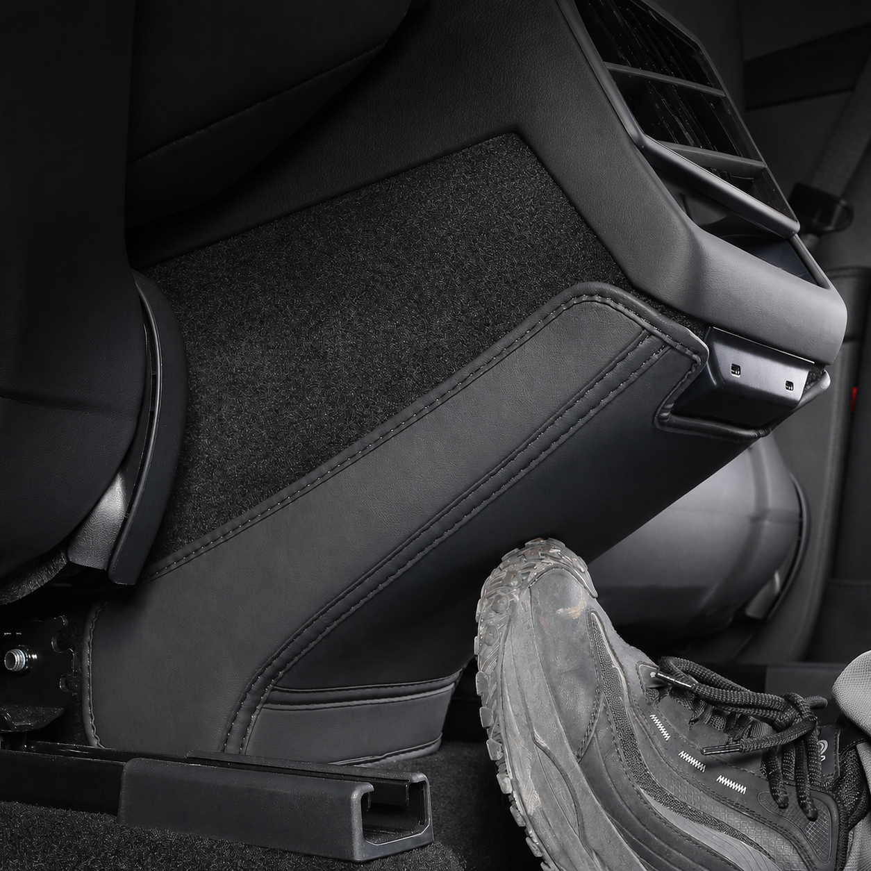 Rear Air Vent Kick Protector Mat - Model Y Juniper 2025+