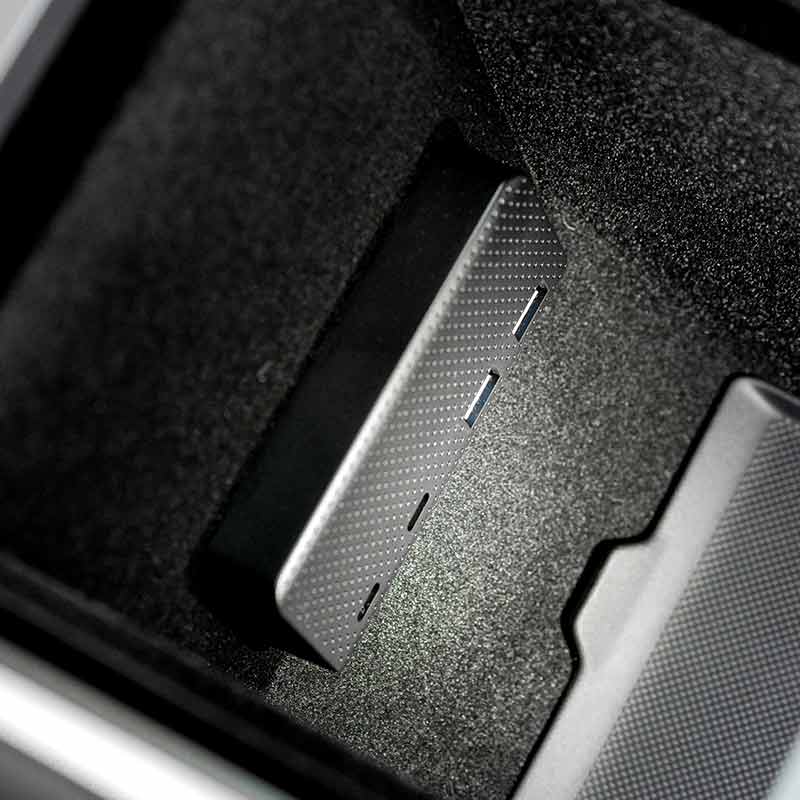 USB Hub Center Console - Model Y/3