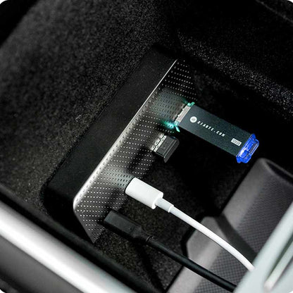 USB Hub Center Console - Model Y/3